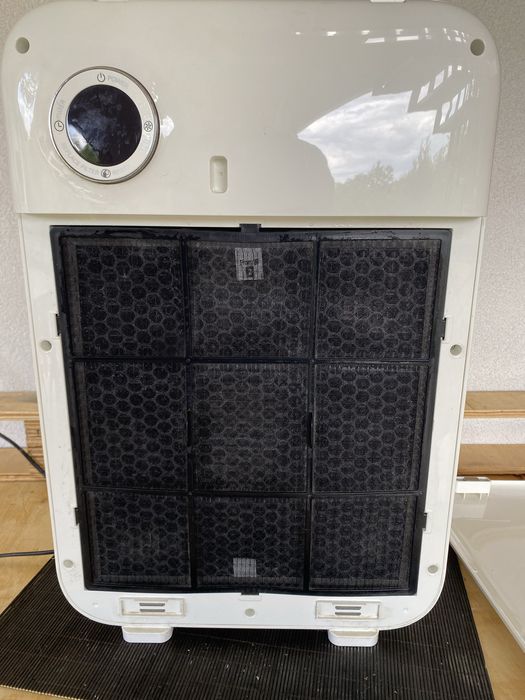 Purificator aer Philips filtru nou