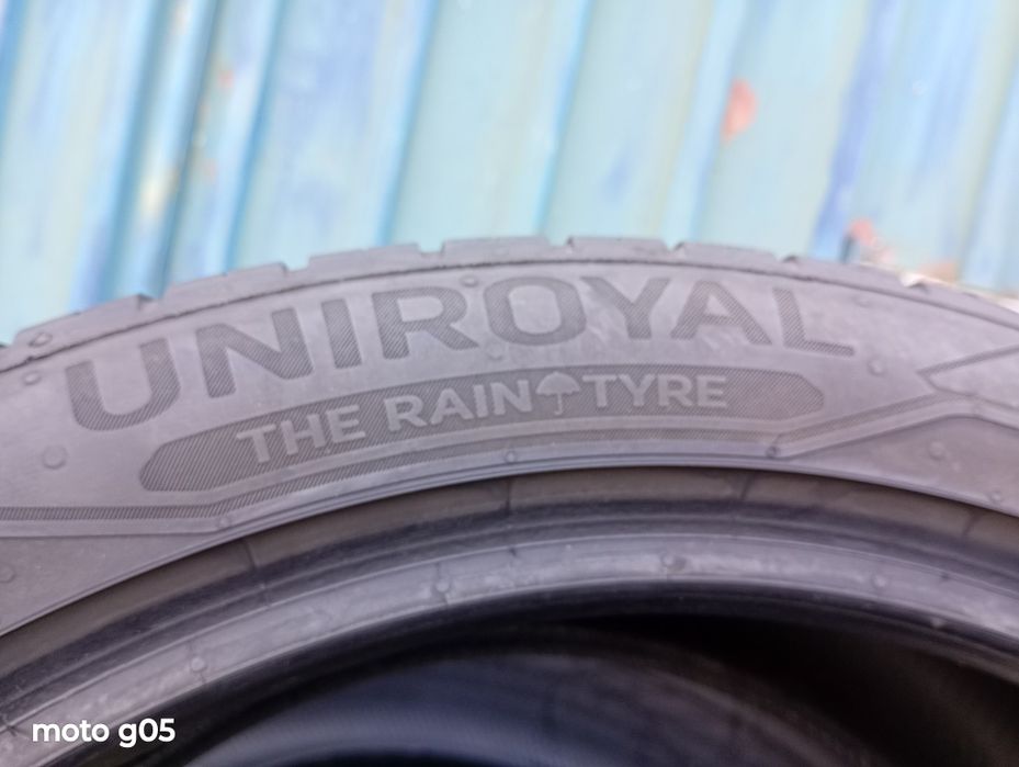 Anvelope vara Uniroyal 245 40 18
