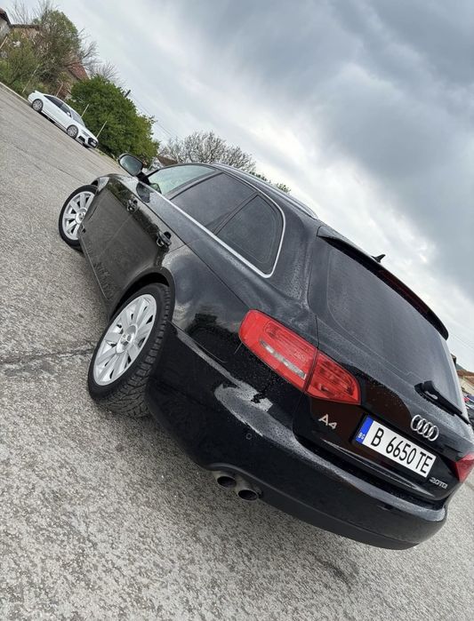Audi a4 2.0 2009г