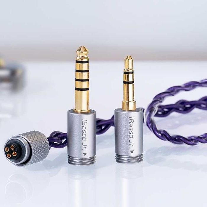 Нови- неотваряни IBasso Jr. Klee тип iem