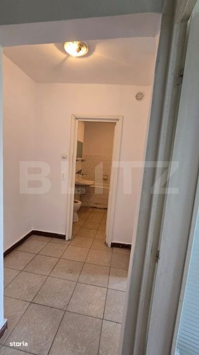 Apartament de vanzare, cu 3 camere, 76 mp, zona Micro 17