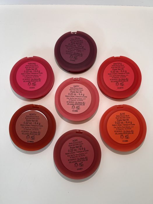 Rare beauty blush • Anunturi gratuite • OLX.ro