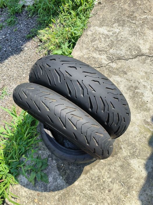 Michelin Road 6 120/180
120/70/17 Dot 4124
Гумите са в доста добро с