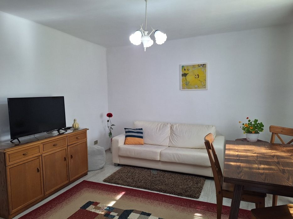 Apartament de închiriat