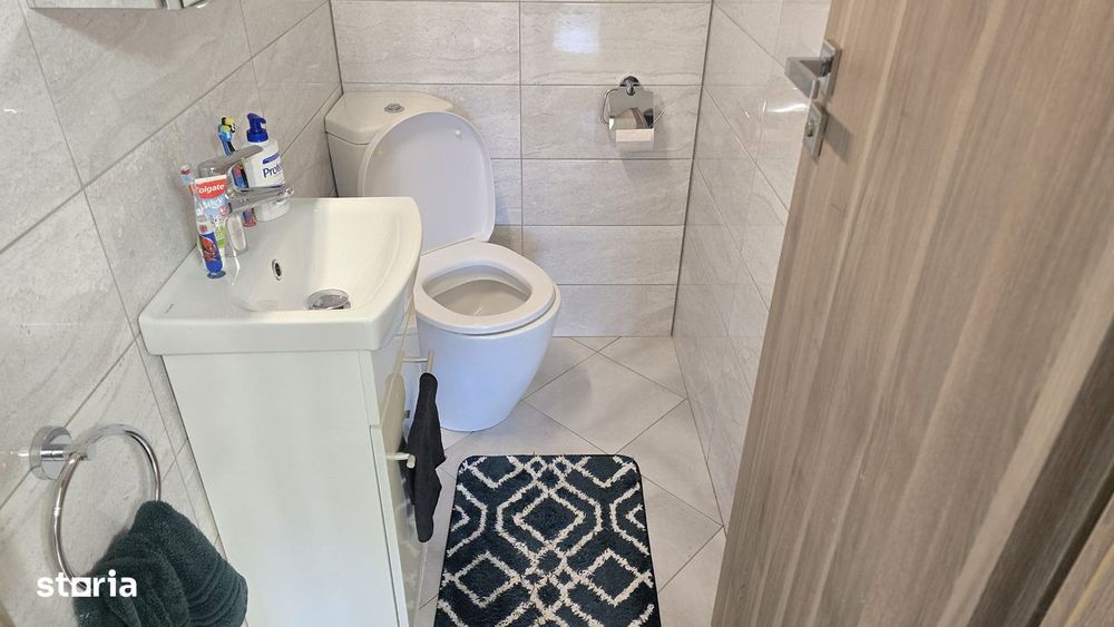 Vand apartament cu 3 camere decomandat  Deva, GARAJ, BOXA Imp. Traian