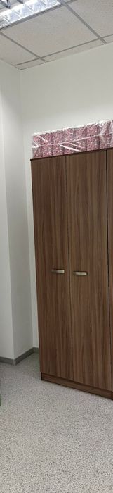 Шкаф двухдверный для одежды офисный