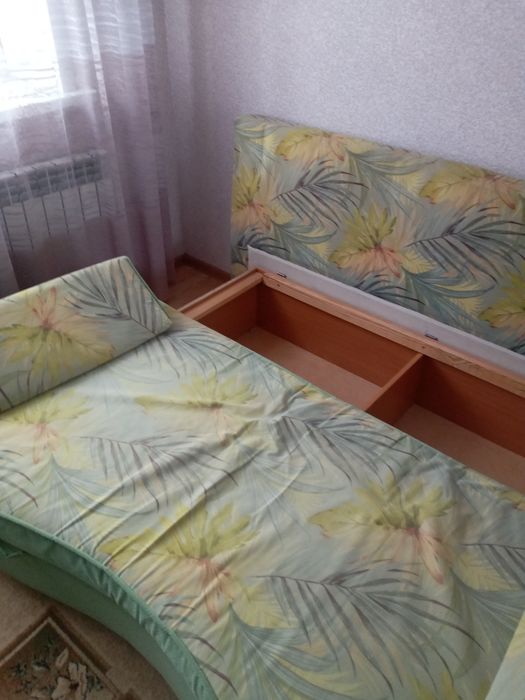 Детский диван. Б.у. в хорошем состоянии.