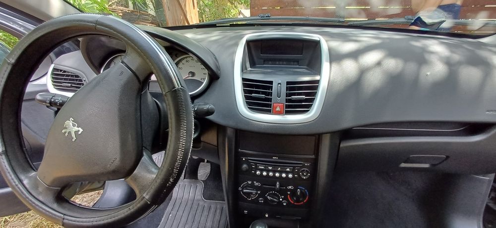 Пежо 207 бензин-газ Бартер