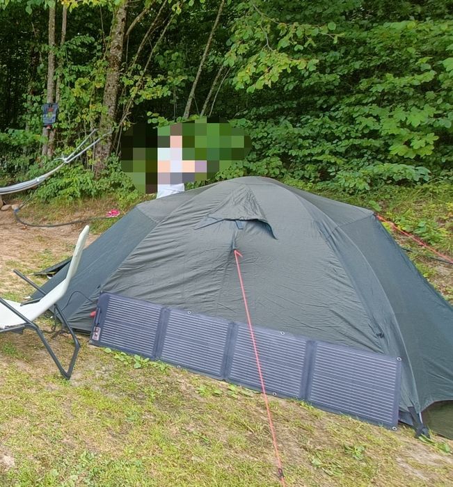 Vand Pachet Camping( cort, saltele, scaun, aragaz)