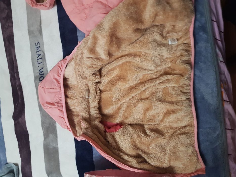 Детские куртки для девочек 4-5 лет