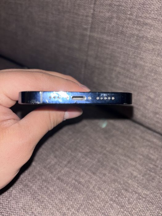 Продаю Iphone 12 pro