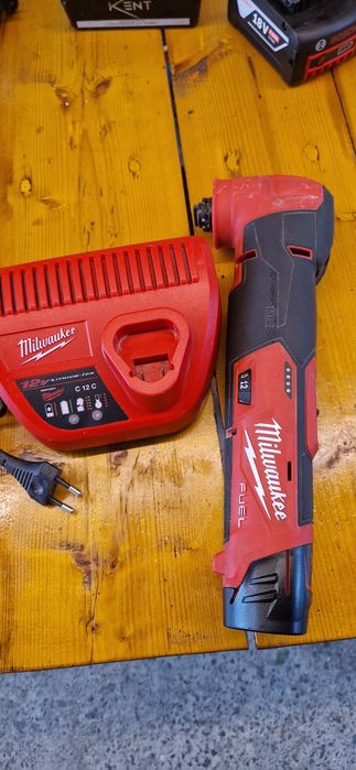 Multifuncțional Milwaukee M12 FMT brushless