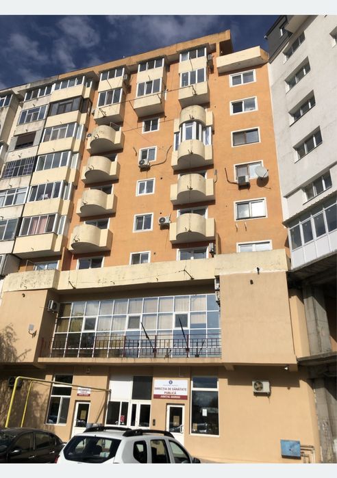 Inchiriez garsoniera decomnadata in spate la anaf