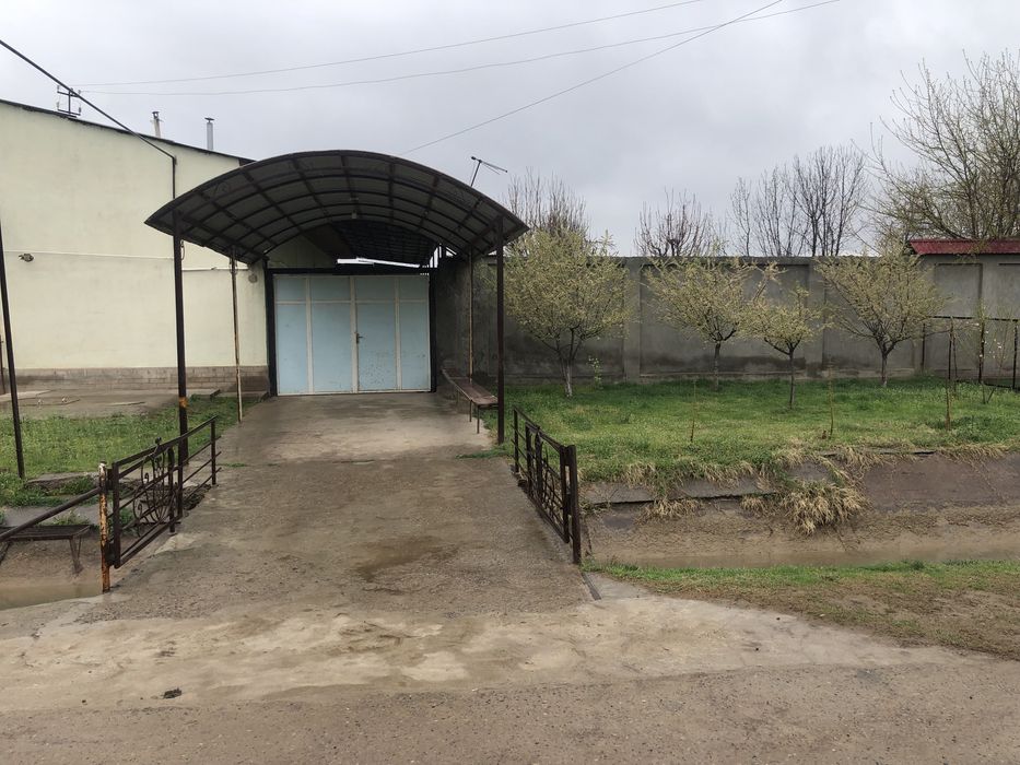 Ховли сотилади учаска