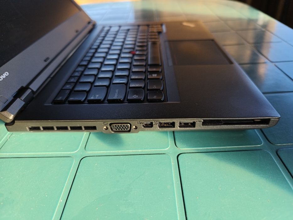 Lenovo thinkpad L440 i3-4000m 8GB,256 SSD W10