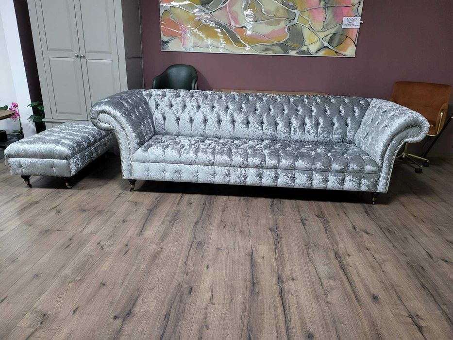 Голям сив диван от плат Честърфийлд и табуретка