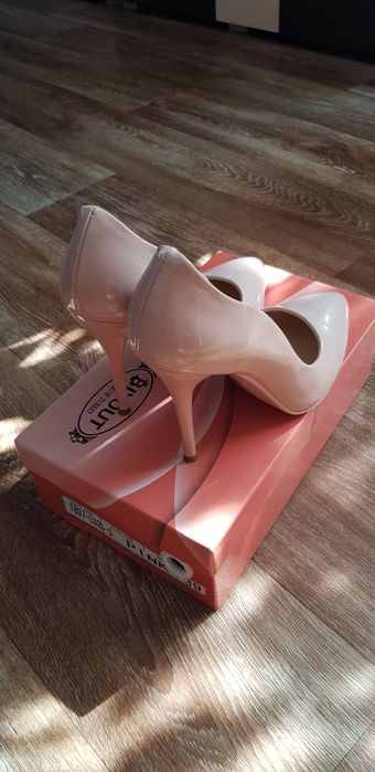 Туфли женские лодочки