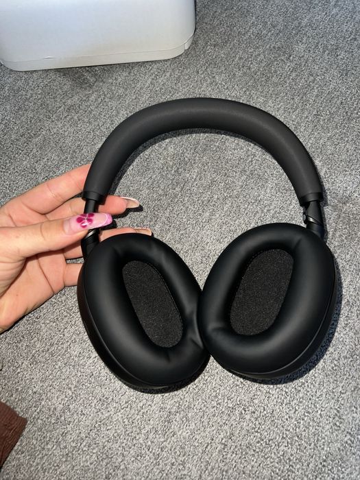 Слушалки Sony WH-1000XM6