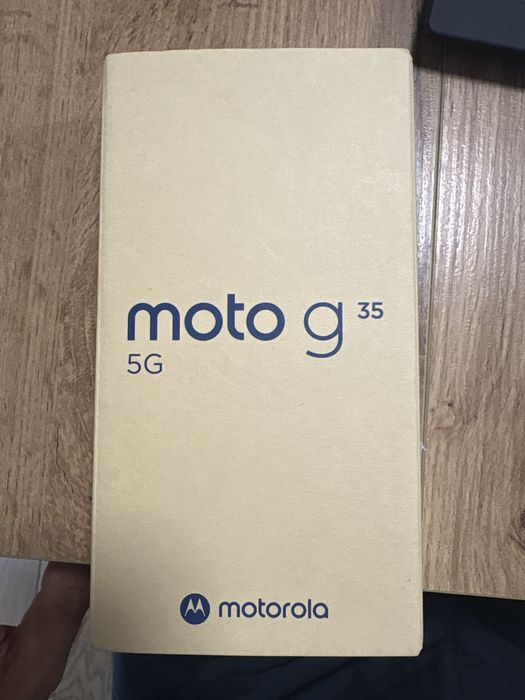 Телефон Motorola G35