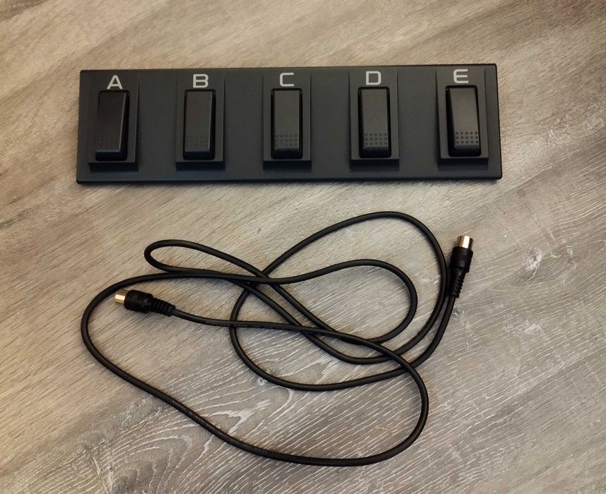 KORG EC5 мултифункционален педал