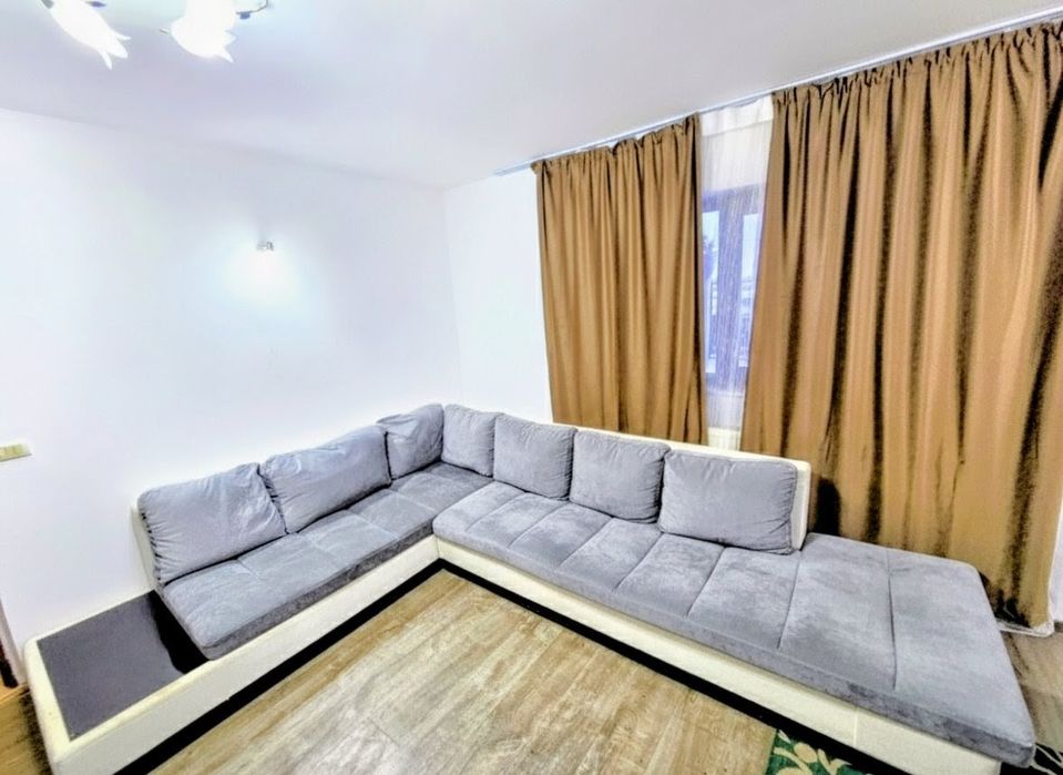 Coltar / canapea mare extensibil