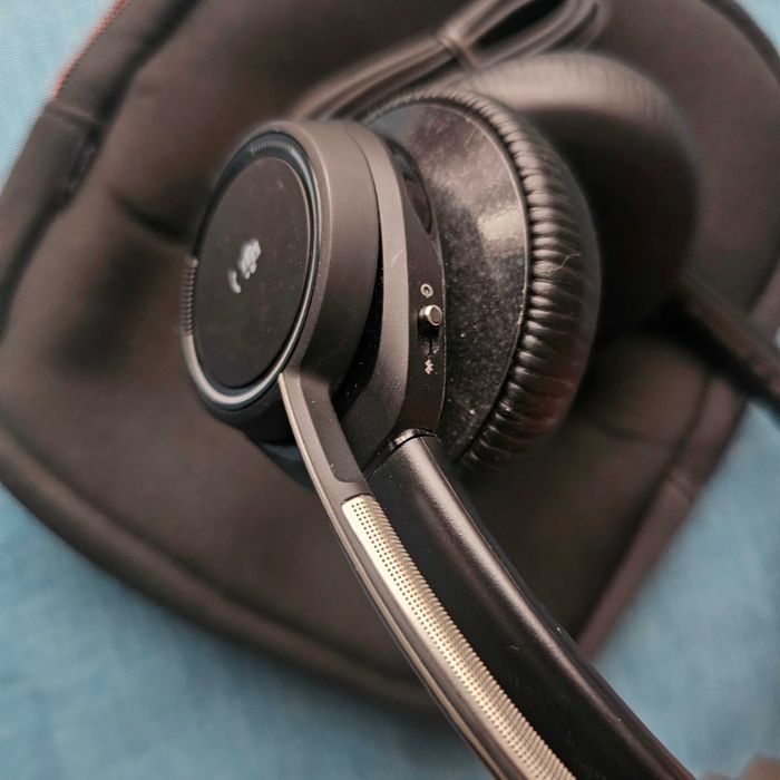 Plantronics Focus Voyager Bluetooth only