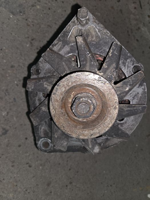 Продам генератор на камаз