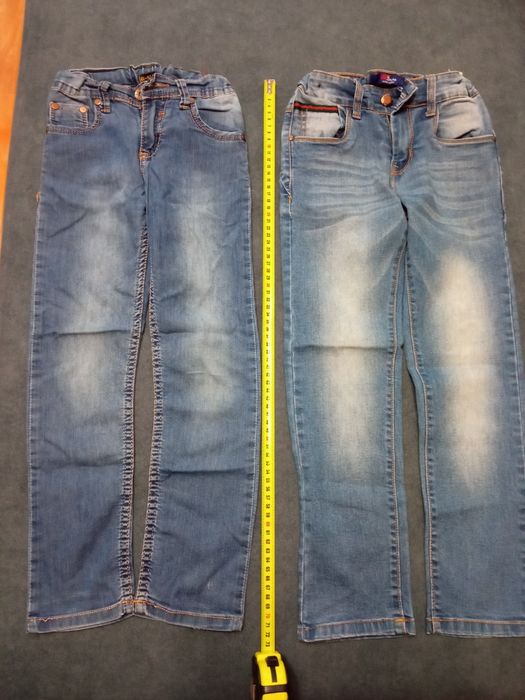 Продам джинсы на мальчика 6-9 лет.