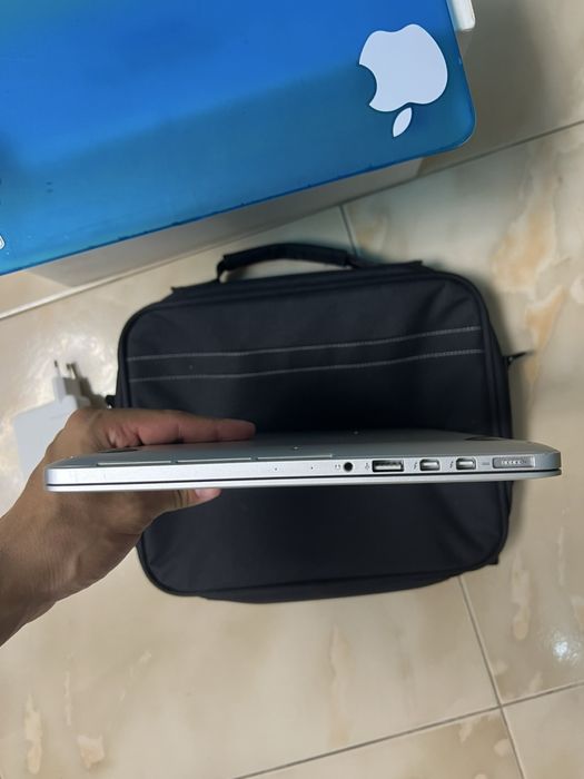 Продавам MacBook PRO 2015