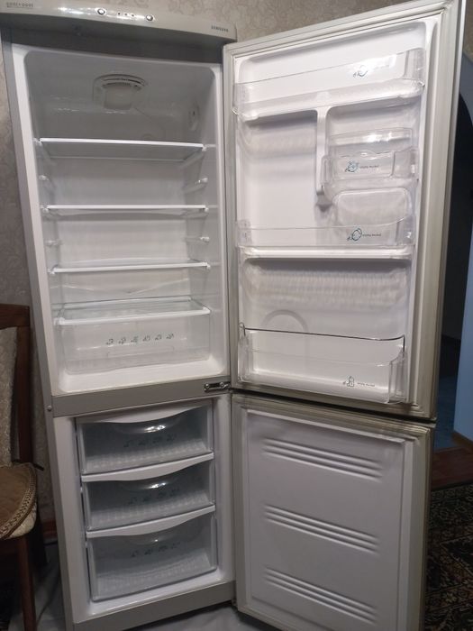 Продам холодильник SAMSUNG б/у