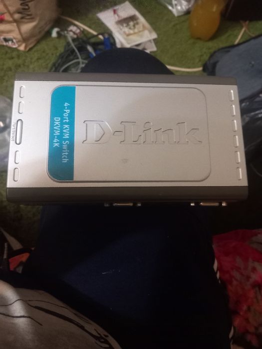 Aparat conector 4 calculatoare