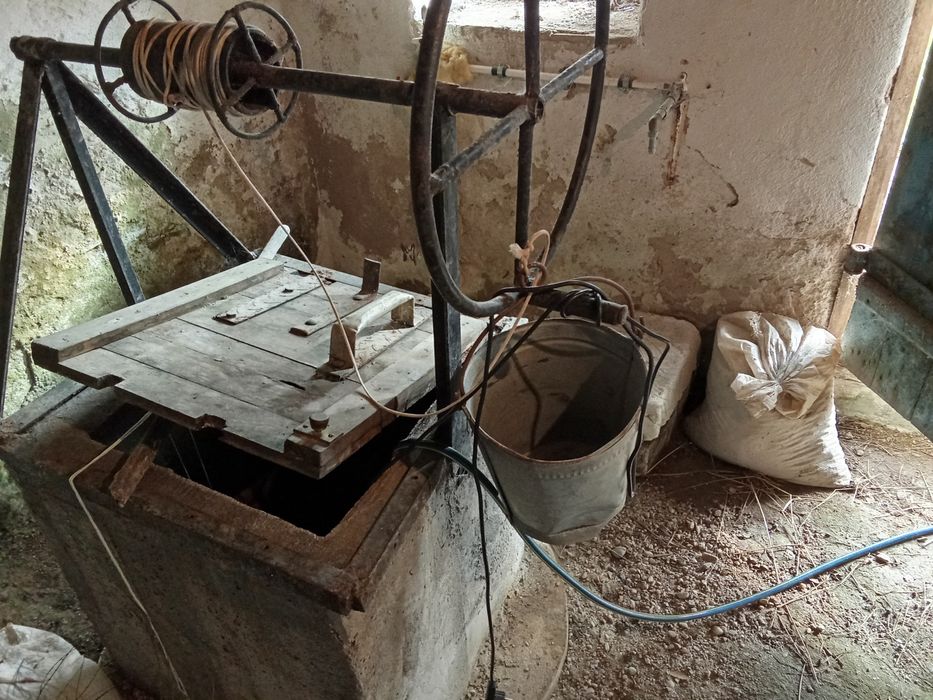 Proprietate 870 mp cu 2 case si utilitāti