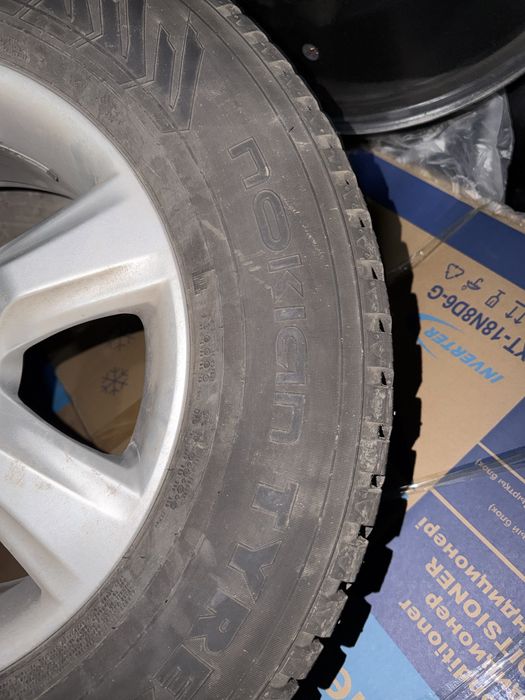 Продам диски с шинами