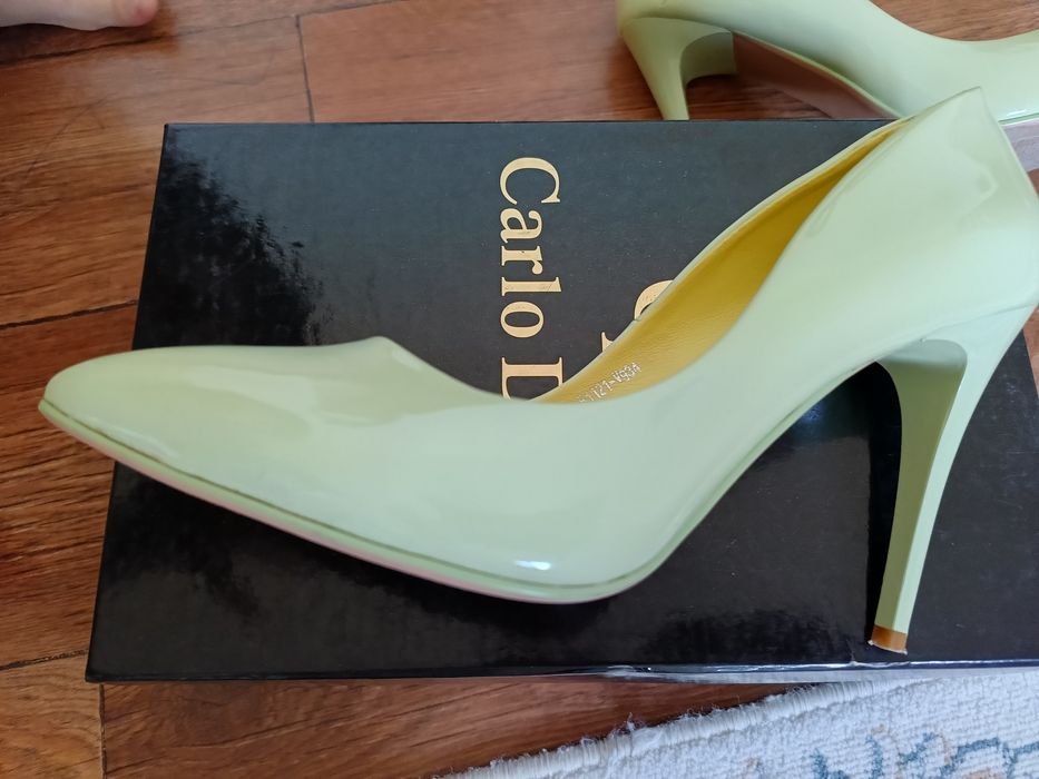 Туфли зеленого цвета