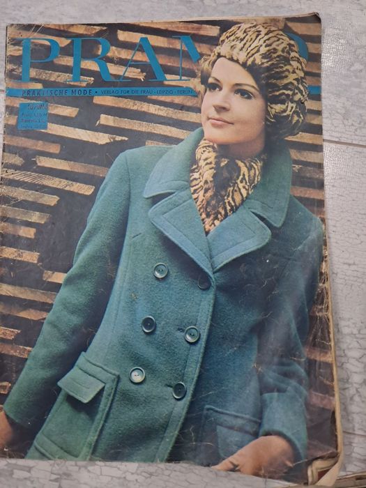 Моден журнал "БОЖУР" ;МОДА, Pramo, Berlins Modenblatt