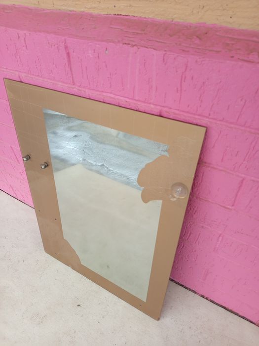 Продам - зеркало .