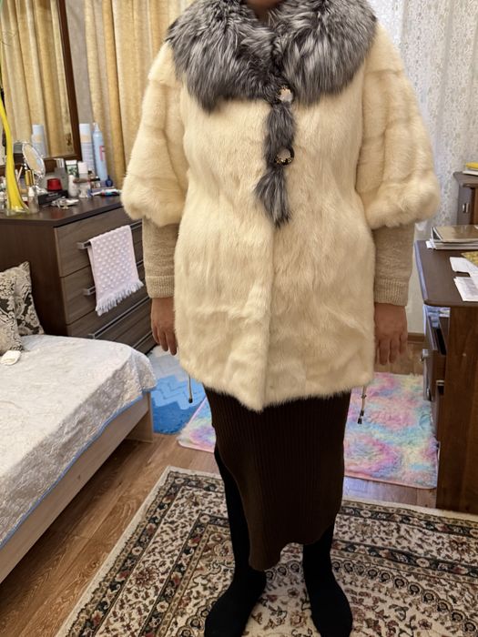 Продаю шубу норковую