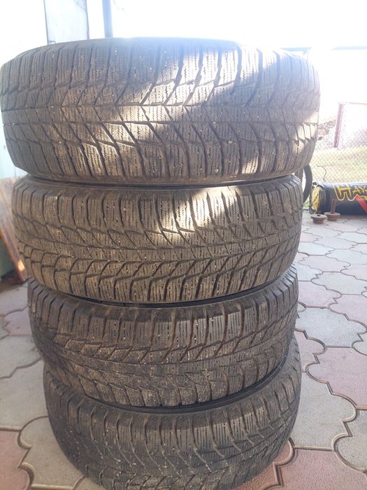 Шины зимние б/у 225/60/17