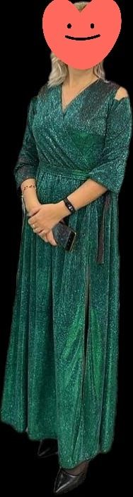 Продам платья вечерние