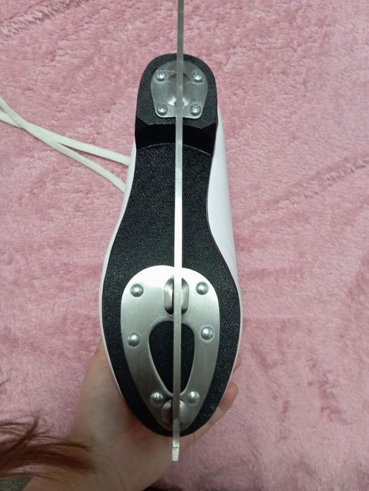 Коньки для девочки 35 размер