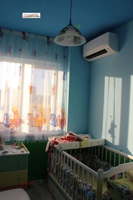 Бебешко легло със скрин