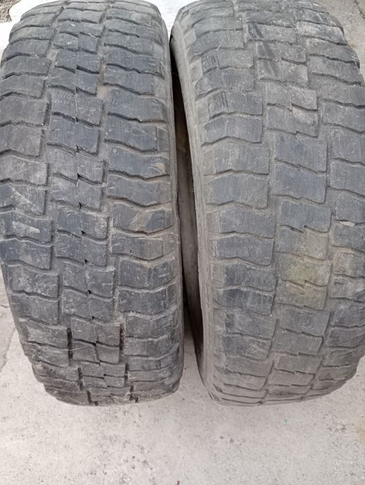 Продам резину 235/75R15