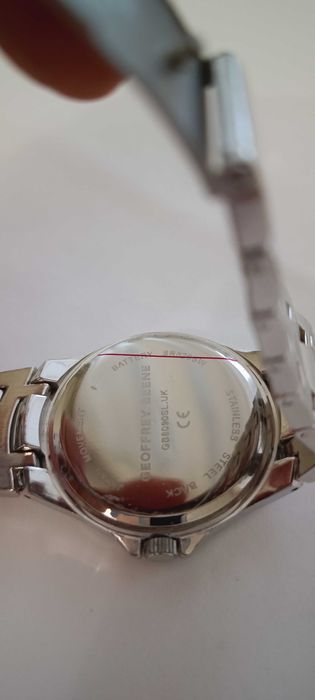 Мъжки часовник  Geoffrey Beene