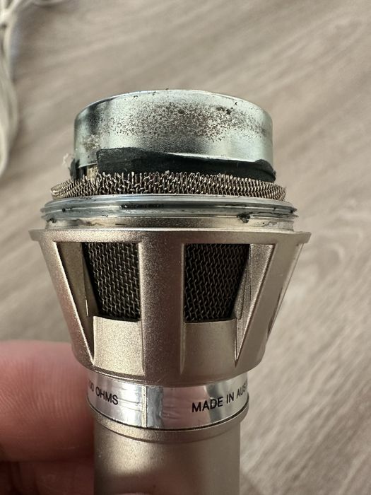 AKG D190E Dynamic Cardioid Microfon ani 70