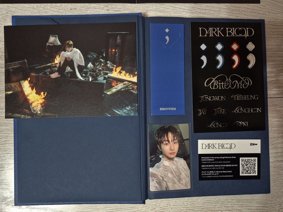 Альбом ENHYPEN - DARK BLOOD (half ver.)