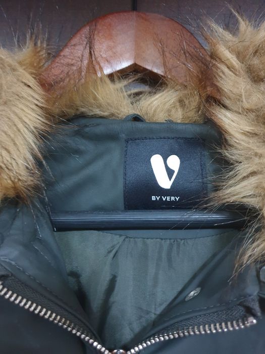 Geacă de iarnă cu blaniță