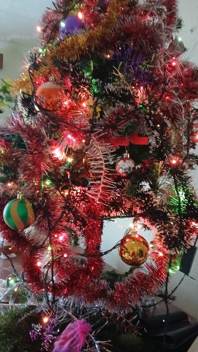 Super Oferta Brad artificial gata împodobit.er