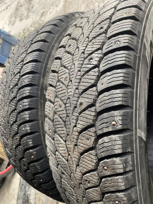 Продам шипованную резину