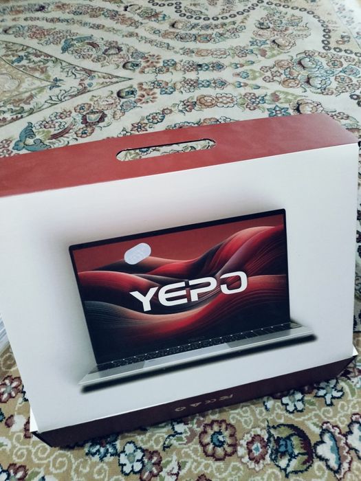 Ноутбук YEPO в идеальном состоянии