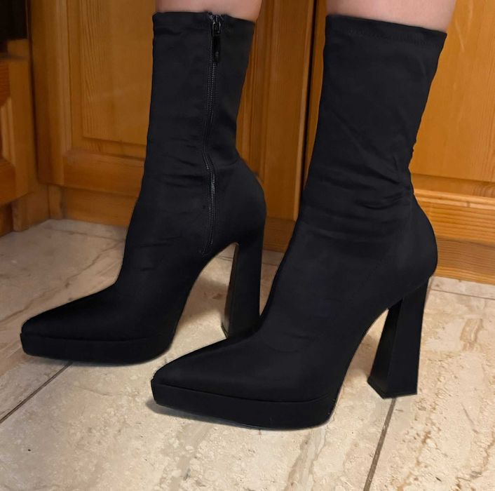 Обувки, боти с токче черни
